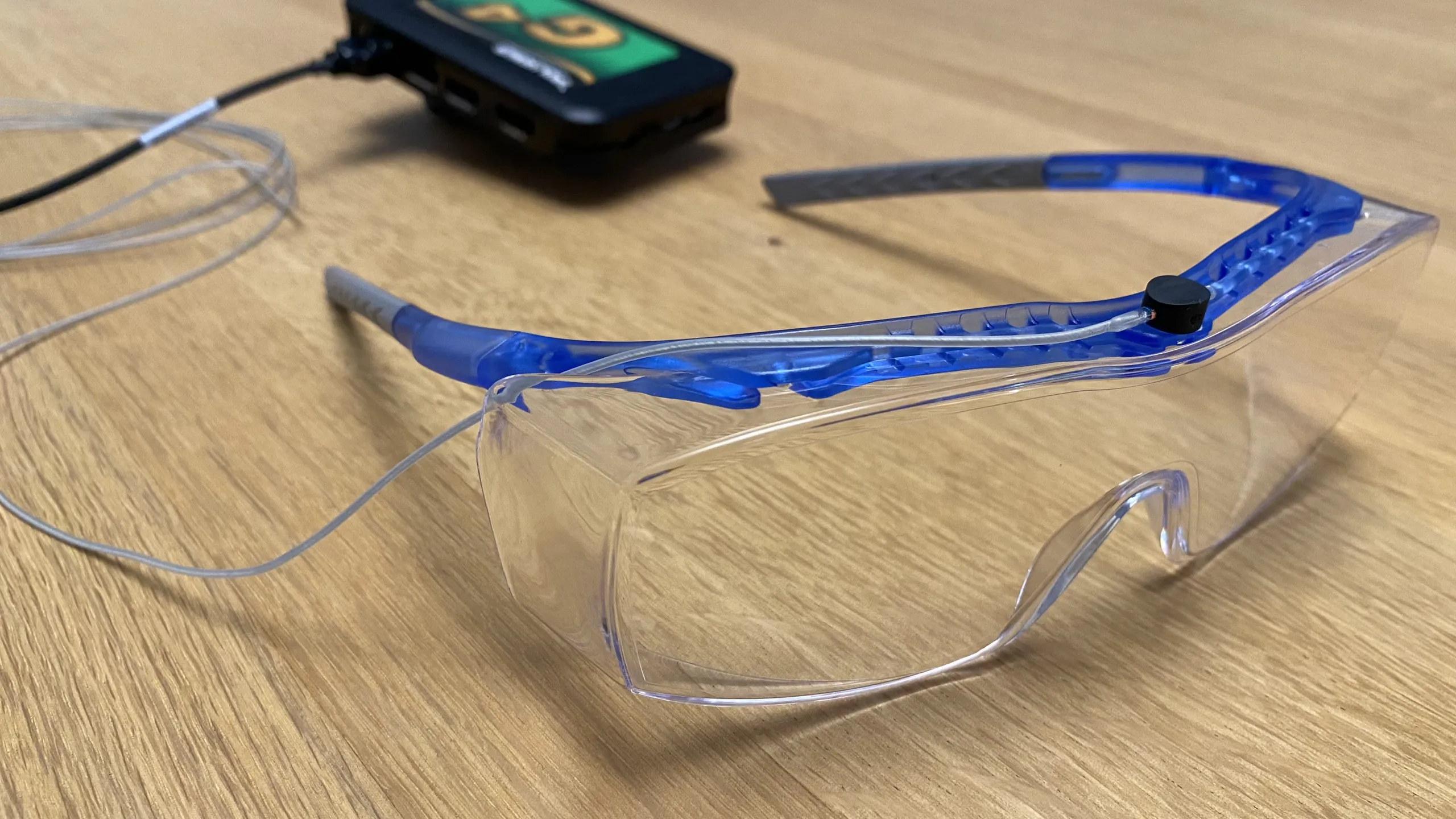 Brille mit Sensor